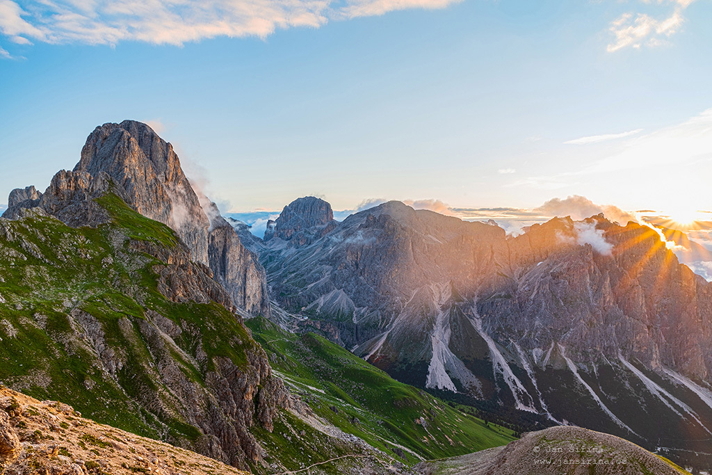 Přechod Dolomit 3.den: Passo delle Coronelle – Passo di Antermoia – Mazzin – Val Duron – Sela Palacia