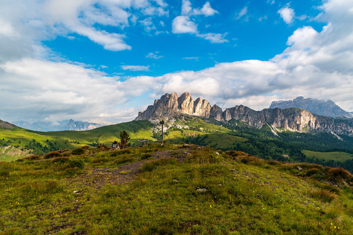 Přechod Dolomit – 7.den: Col di Lana – Passo Falzarego – Bivacco della Pace